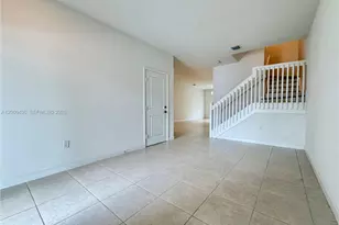 2685 SE 13th Ct, Homestead, FL 33035 - Photo 2