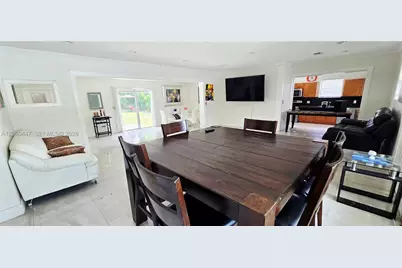 935 NE 149th St, Miami, FL 33161 - Photo 10