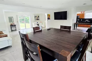 935 NE 149th St, Miami, FL 33161 - Photo 10