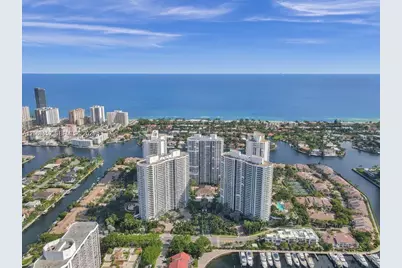 21205 Yacht Club Dr #1502, Aventura, FL 33180 - Photo 2
