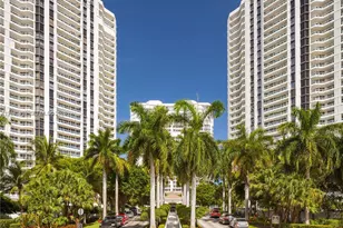 21205 Yacht Club Dr, Aventura, FL 33180 - Photo 40