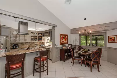 9204 S Chelsea Dr S, Plantation, FL 33324 - Photo 6