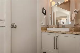 9204 S Chelsea Dr S, Plantation, FL 33324 - Photo 18