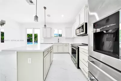 21101 SW 132nd Ct, Miami, FL 33177 - Photo 14