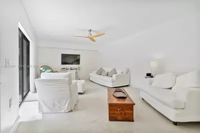 839 Blue Ridge Cir #839, West Palm Beach, FL 33409 - Photo 4