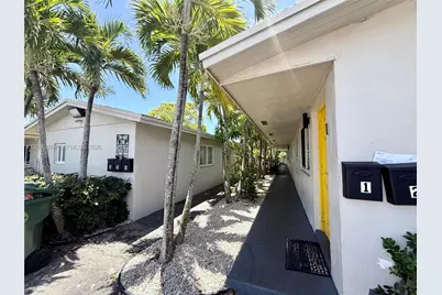 2160 NW 29th St #6, Oakland Park, FL 33311 - Photo 2