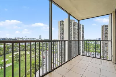 20335 W Country Club Dr #1702, Aventura, FL 33180 - Photo 6