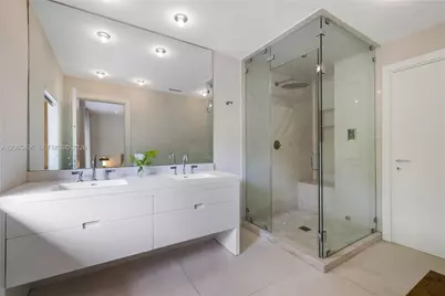 3600 Stewart Ave, Miami, FL 33133 - Photo 18