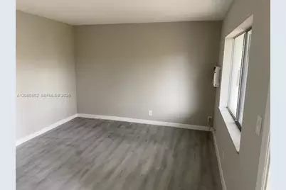 500 SE 22nd St #5A, Fort Lauderdale, FL 33316 - Photo 2
