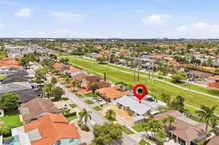 323 NW 136th Pl, Miami, FL 33182 - Photo 4