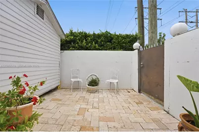 323 NW 136th Pl, Miami, FL 33182 - Photo 54