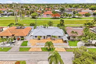 323 NW 136th Pl, Miami, FL 33182 - Photo 1