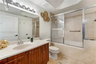 2301 SW 27th Ave #1204, Miami, FL 33145 - Photo 12
