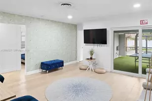 4810 Johnson St, Hollywood, FL 33021 - Photo 10