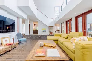 2250 NE 201st St, Miami, FL 33180 - Photo 12