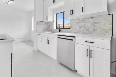 30 NE 193rd Ter, Miami, FL 33179 - Photo 8