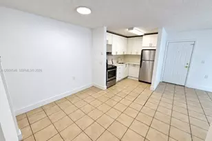 7095 NW 179th St, Hialeah, FL 33015 - Photo 10