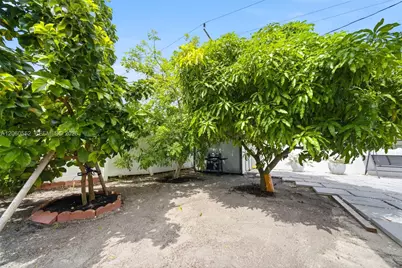 18120 NW 16th Ave, Miami Gardens, FL 33169 - Photo 36