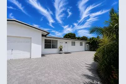 19727 SW 118th Pl, Miami, FL 33177 - Photo 1