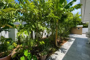 19727 SW 118th Pl, Miami, FL 33177 - Photo 10