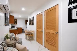 19727 SW 118th Pl, Miami, FL 33177 - Photo 16