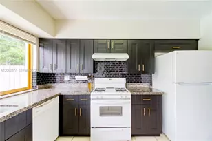 6620 NW 21st Ct, Sunrise, FL 33313 - Photo 14
