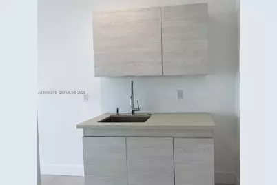 10450 NW 33rd St #302, Doral, FL 33172 - Photo 6