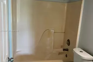 738 SW 9th St, Florida City, FL 33034 - Photo 26