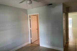 738 SW 9th St, Florida City, FL 33034 - Photo 12