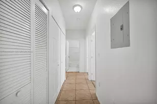 6900 NW 179th St, Hialeah, FL 33015 - Photo 14