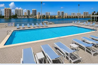 18071 Biscayne Blvd #302, Aventura, FL 33160 - Photo 28