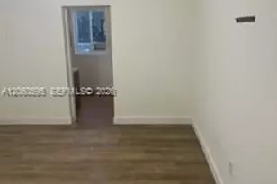 215 NE 27th St, Miami, FL 33137 - Photo 2
