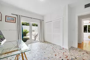 1042 Sorolla Ave, Coral Gables, FL 33134 - Photo 38