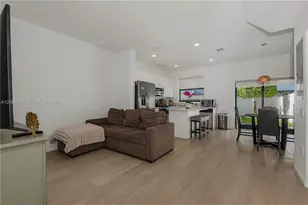3323 W 106th Terrace, Hialeah, FL 33018 - Photo 4