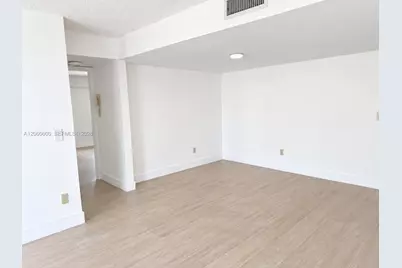 1455 West Ave #603, Miami Beach, FL 33139 - Photo 4