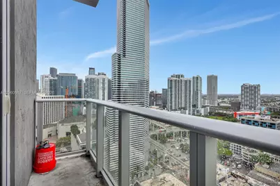 151 SE 1st St #2511, Miami, FL 33131 - Photo 12