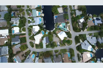 2416 NE 19th Ter, Wilton Manors, FL 33305 - Photo 26