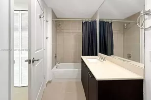 333 NE 24th St, Miami, FL 33137 - Photo 14