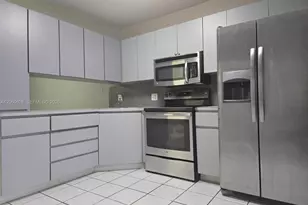 8810 NW 114th Terrace, Hialeah Gardens, FL 33018 - Photo 10