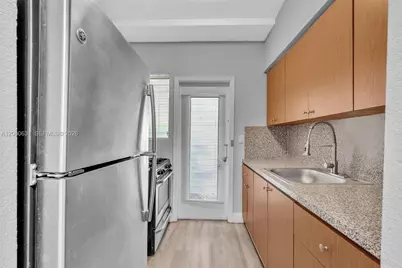934 Meridian Ave #6, Miami Beach, FL 33139 - Photo 6