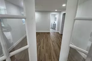 4715 SW 23rd St, Fort Lauderdale, FL 33317 - Photo 14