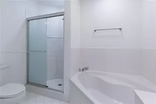 5622 NW 112th Ct, Doral, FL 33178 - Photo 32
