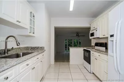5360 W 2nd Ave, Hialeah, FL 33012 - Photo 2
