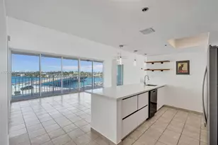 7601 E Treasure Dr, North Bay Village, FL 33141 - Photo 2