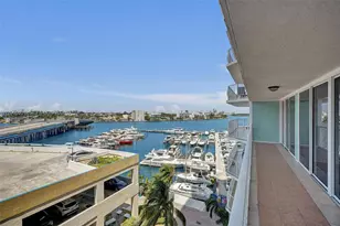7601 E Treasure Dr, North Bay Village, FL 33141 - Photo 36