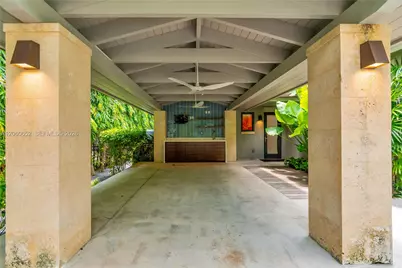 6840 Sunrise Pl, Coral Gables, FL 33133 - Photo 46