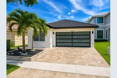 17677 SW 32nd St, Miramar, FL 33029 - Photo 2
