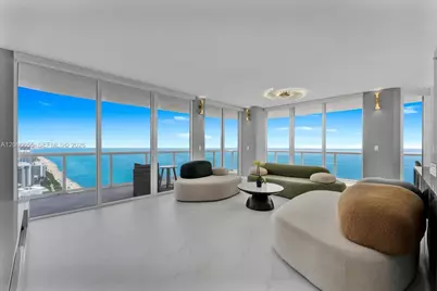6365 Collins #3901, Miami Beach, FL 33141 - Photo 2