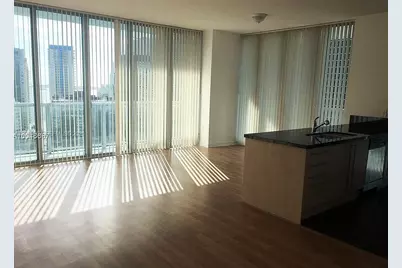 79 SW 12 St #3006S, Miami, FL 33131 - Photo 2