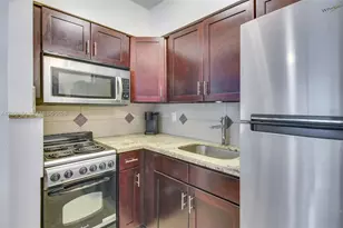412 NE 4th Ave, Hallandale Beach, FL 33009 - Photo 20